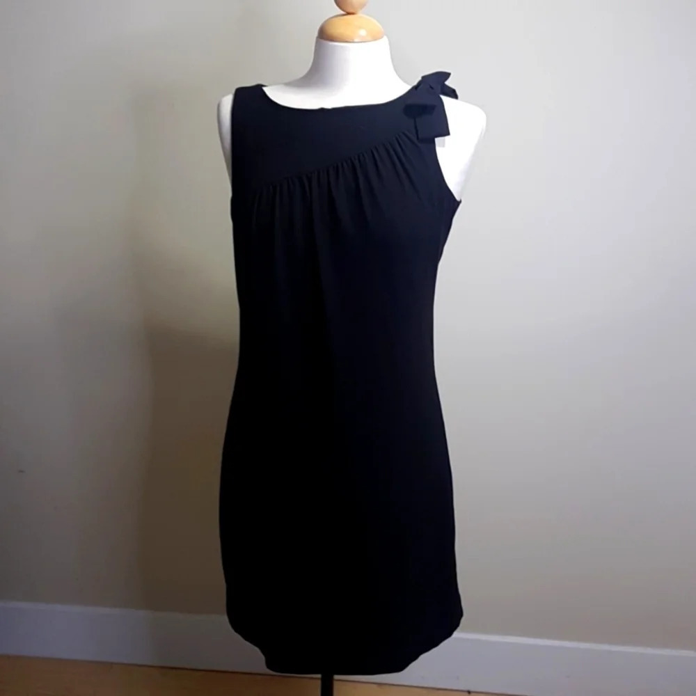 Trina Turk LBD shoulder bow detail